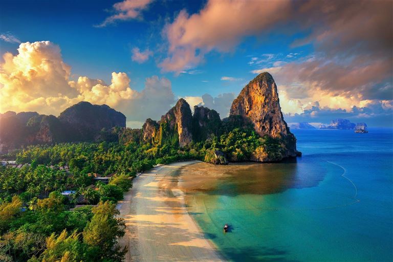 Südliche Inselwelten (ab Krabi/bis Phuket) ©tawatchaiprakobkit/istock